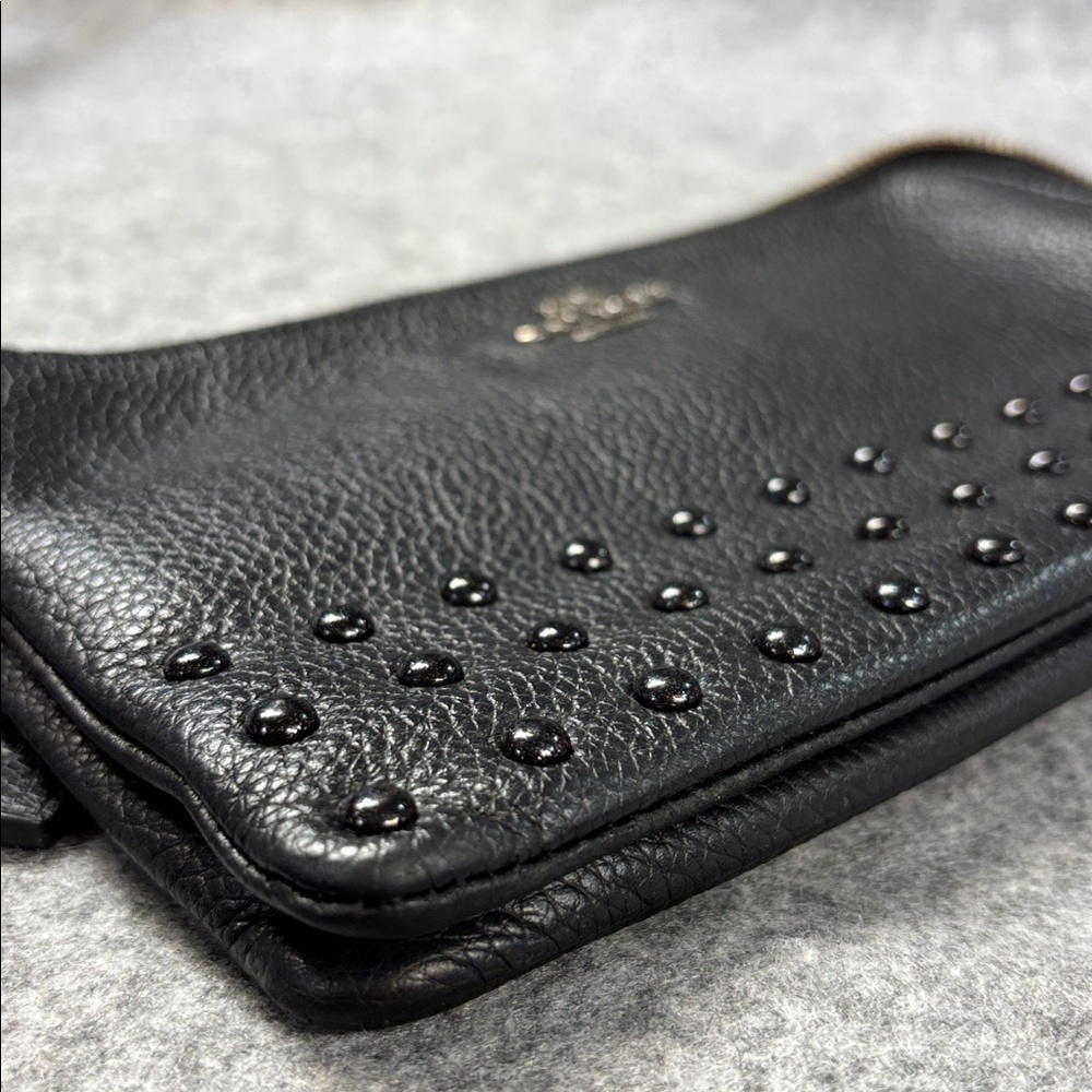Coach Black Pebbled Leather Lacquer Rivets Double
Zip Pebble Leather wristlet - Picture 13 of 14